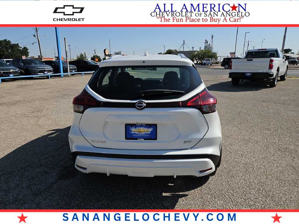 2024 Nissan Kicks