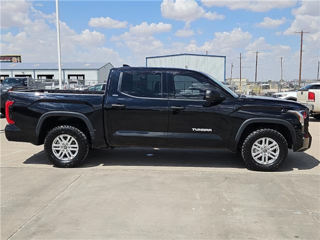 Used 2022 Toyota Tundra SR5 (A10) 4x2 CrewMax 5.5 ft. box 145.7 in. WB