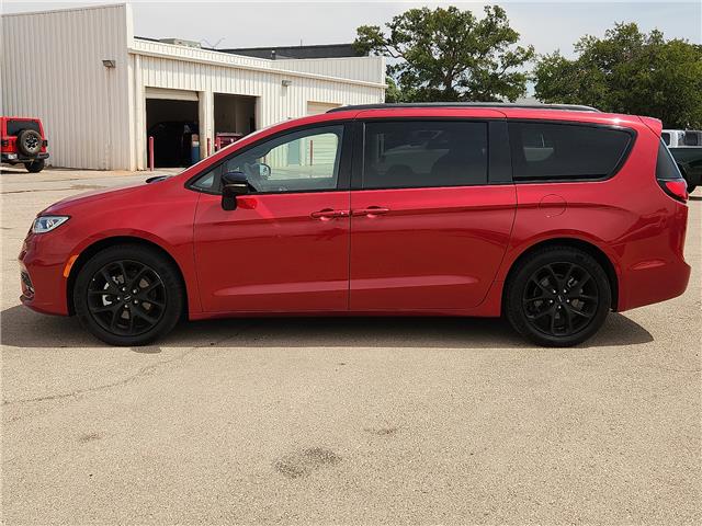 Used 2025 Chrysler Pacifica Limited Front-Wheel Drive Passenger Van