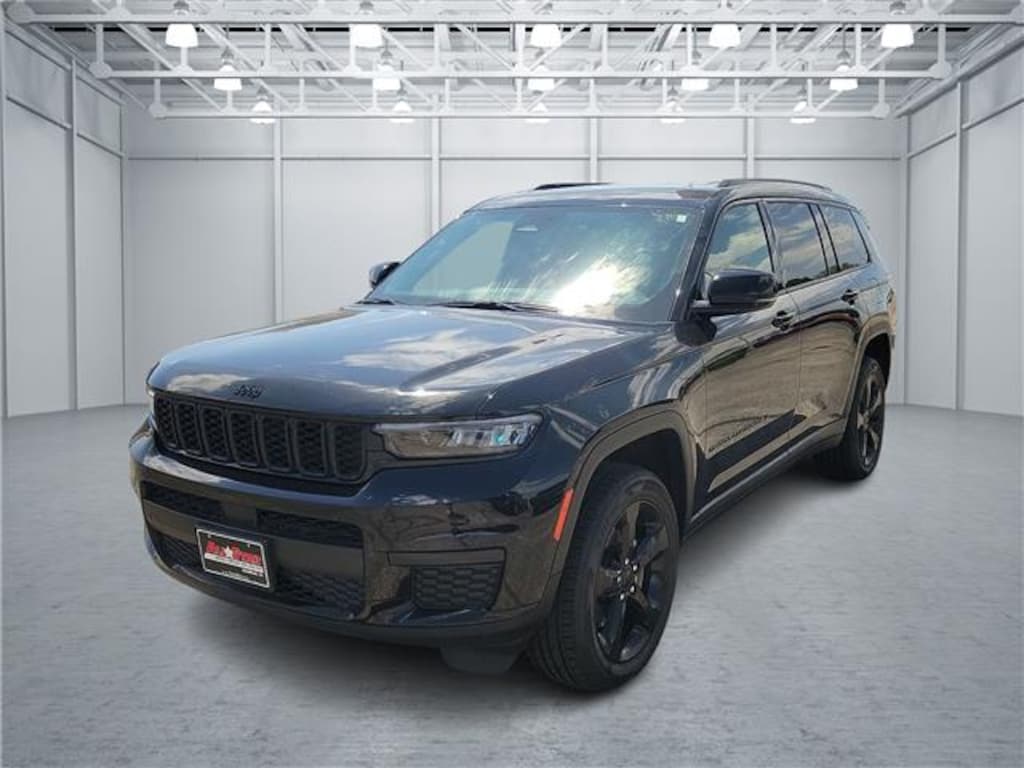 Used 2023 Jeep Grand Cherokee L Altitude 4x4