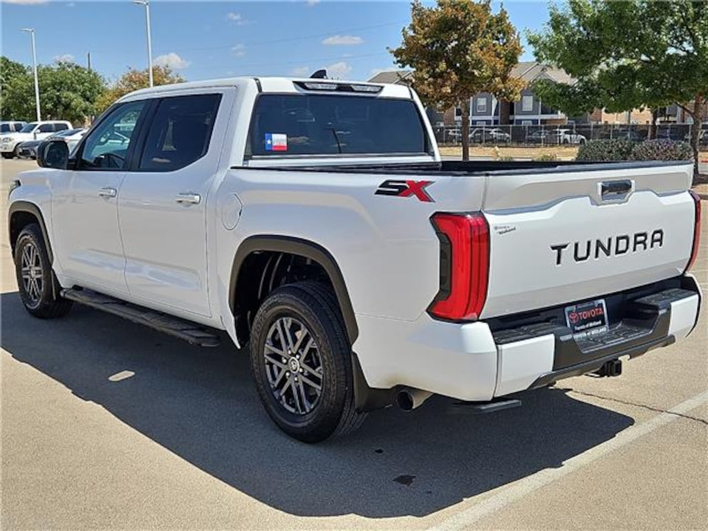 Used 2024 Toyota Tundra SR5 (A10) 4x2 CrewMax 5.5 ft. box 145.7 in. WB