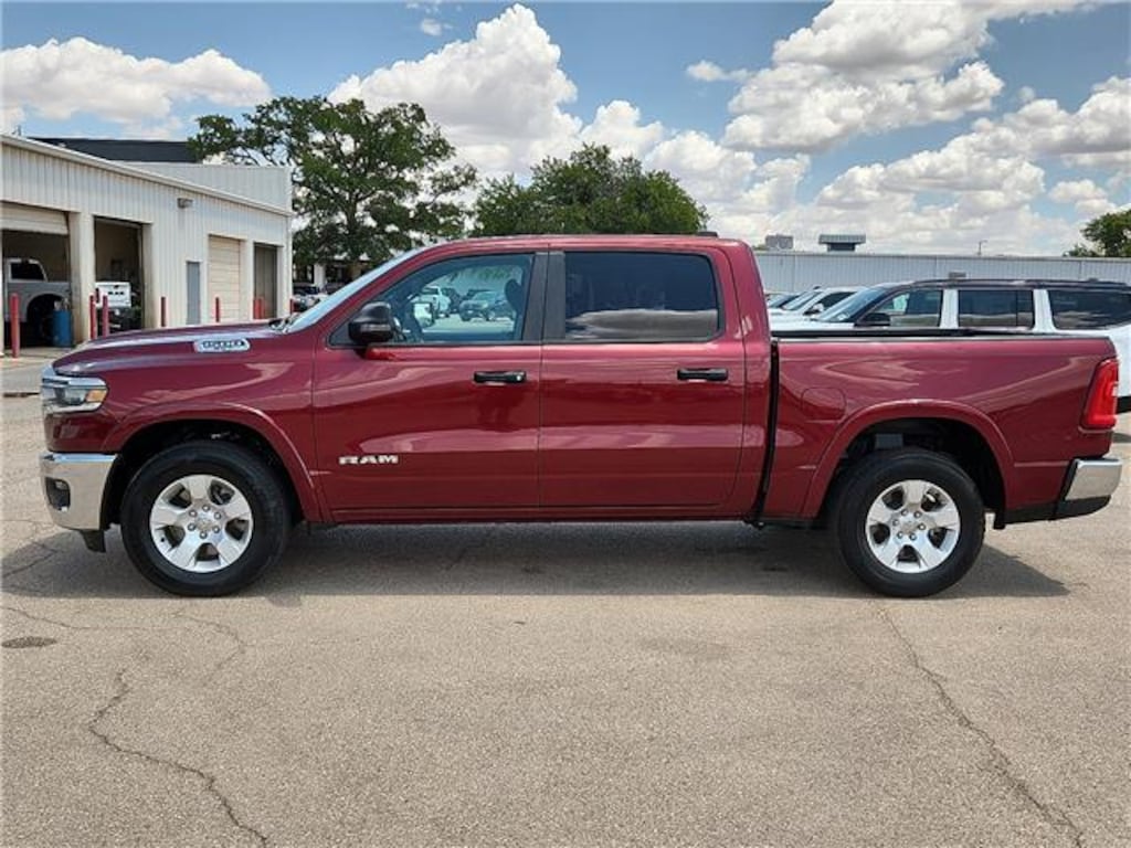 Used 2025 RAM 1500 Big Horn/Lone Star 4x4 Crew Cab 144.5 in. WB