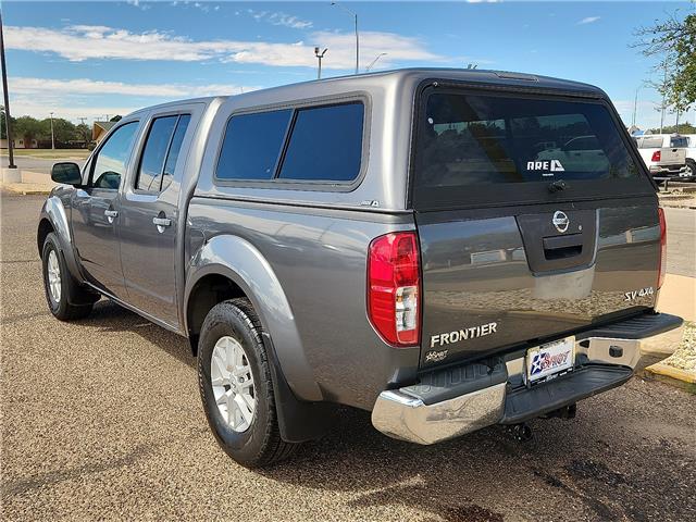 Used 2018 Nissan Frontier SV 4x4 Crew Cab 6 ft. box 139.9 in. WB