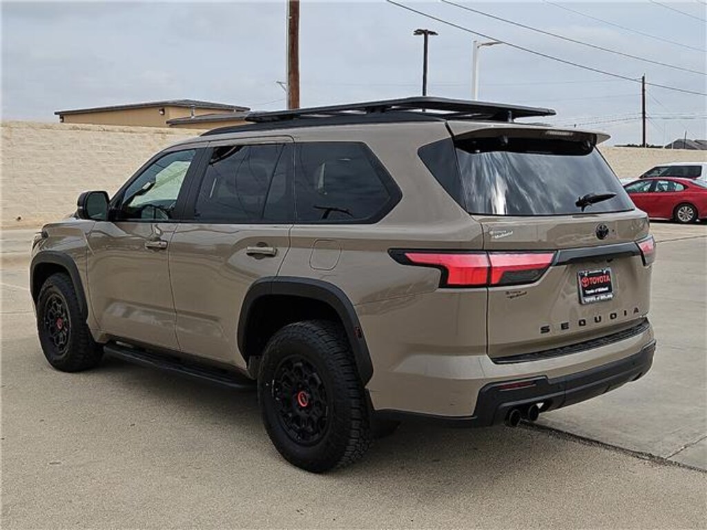 Used 2025 Toyota Sequoia TRD Pro (A10) 4x4