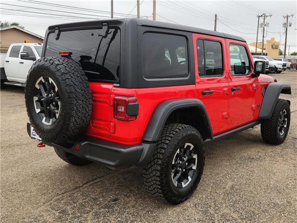Used 2025 Jeep Wrangler Rubicon 4x4