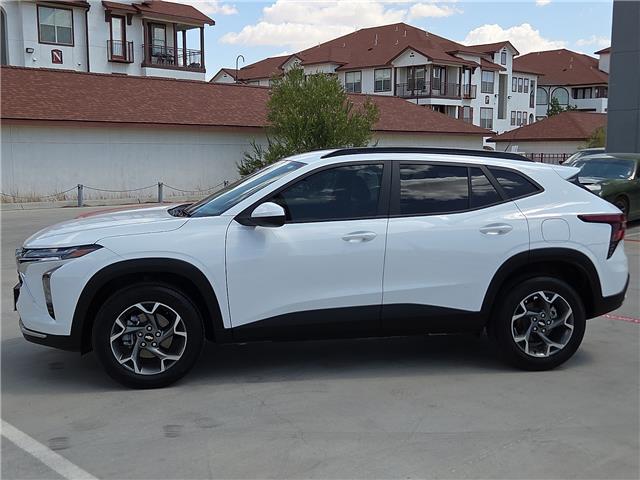 Used 2025 Chevrolet Trax LT Front-Wheel Drive
