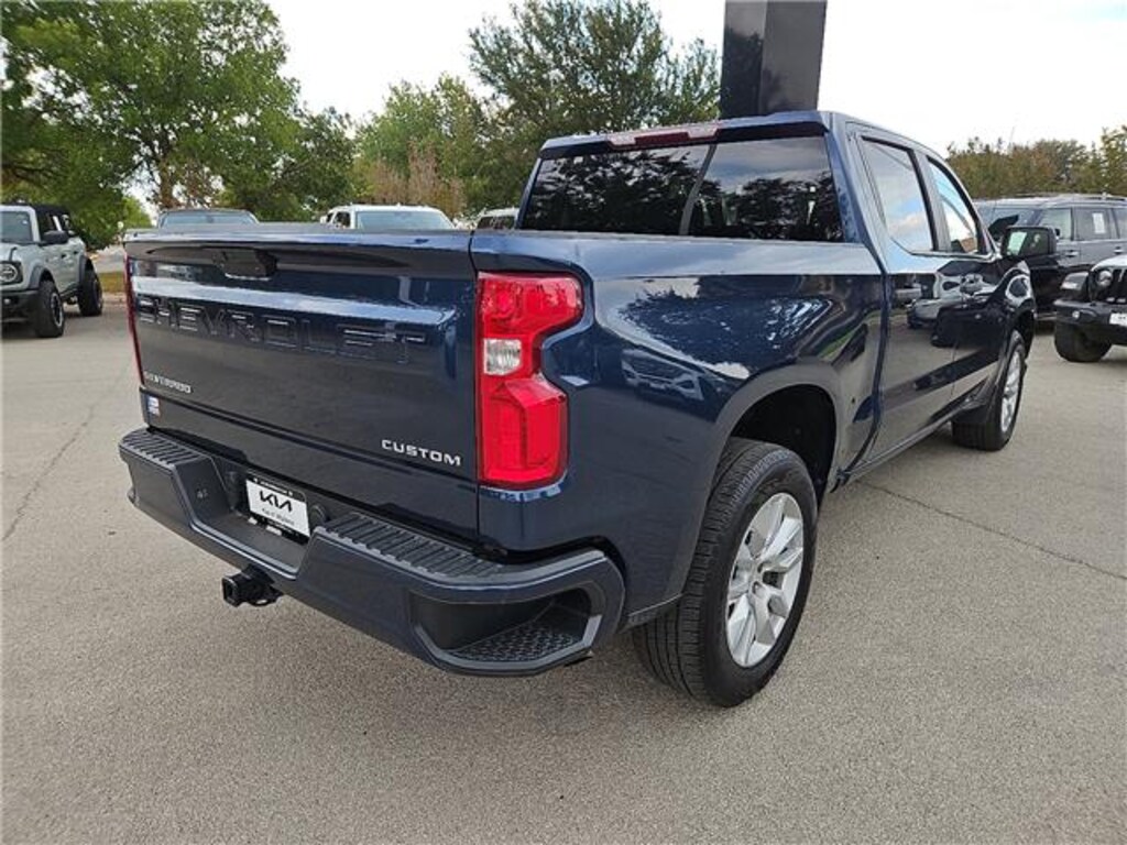 Used 2021 Chevrolet Silverado 1500 Custom 4x2 Crew Cab 5.75 ft. box 147.4 in. WB