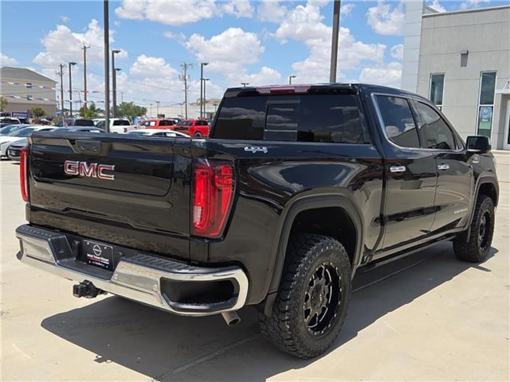 Used 2022 GMC Sierra 1500 Limited SLT 4x4 Crew Cab 5.75 ft. box 147.4 in. WB