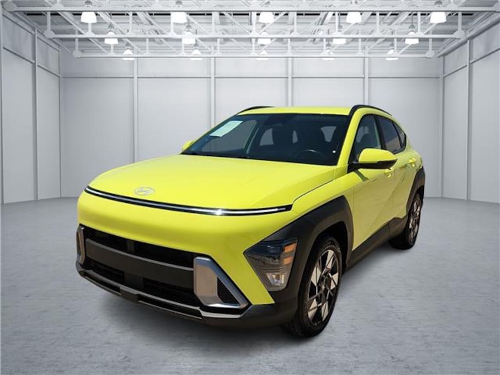 Used 2025 Hyundai Kona SEL (IVT) Front-Wheel Drive