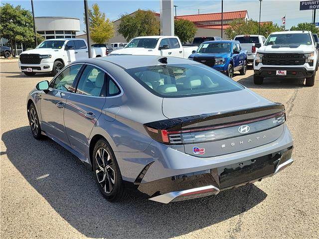 Used 2025 Hyundai Sonata SEL Front-Wheel Drive Sedan