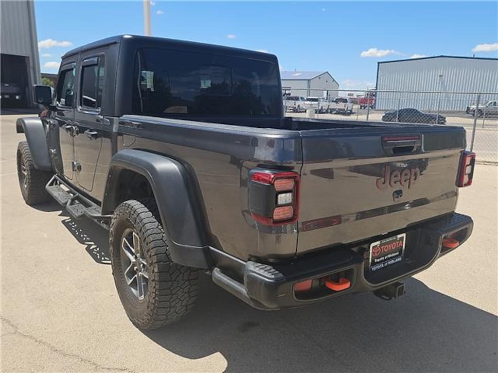 Used 2024 Jeep Gladiator Mojave 4x4 Crew Cab 5 ft. box