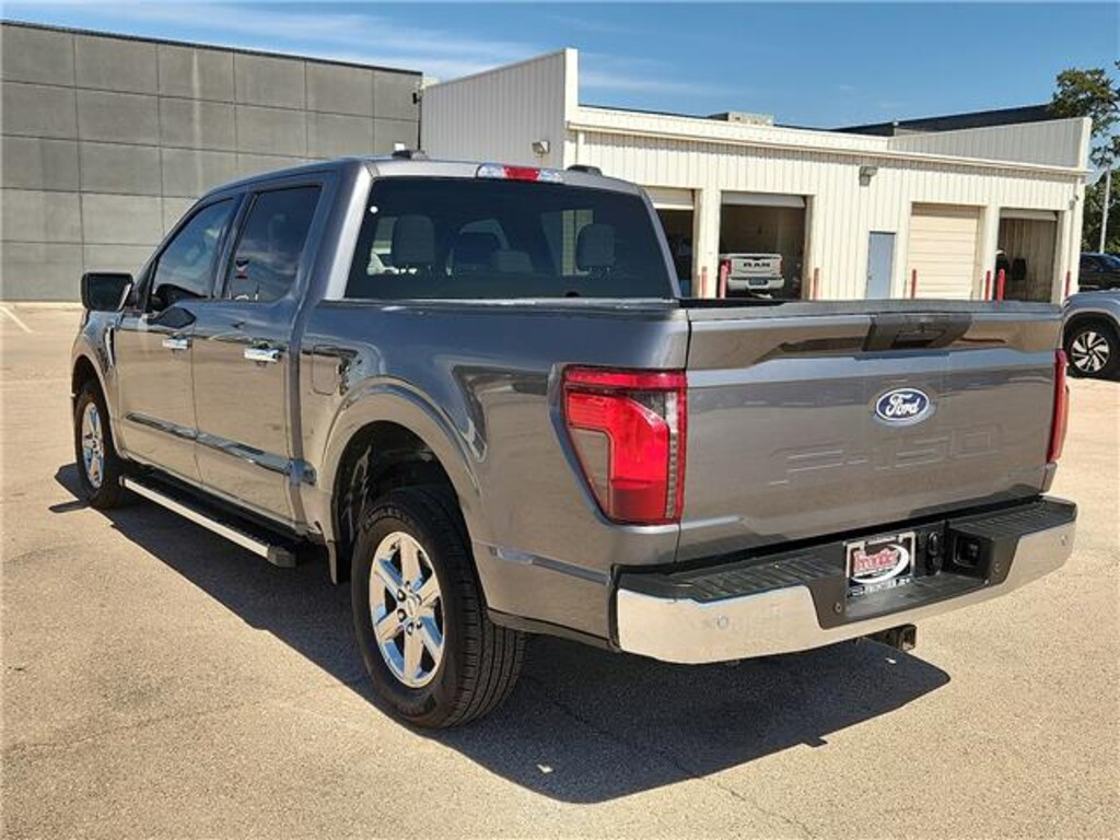 Used 2025 Ford F-150 XLT 4x2 SuperCrew Cab 5.5 ft. box 145 in. WB