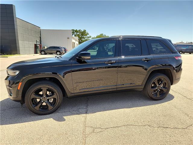 Used 2023 Jeep Grand Cherokee Altitude 4x4