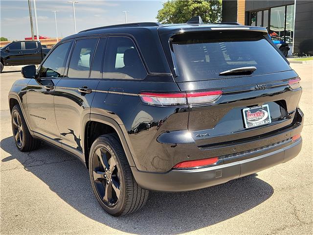 Used 2023 Jeep Grand Cherokee Altitude 4x4