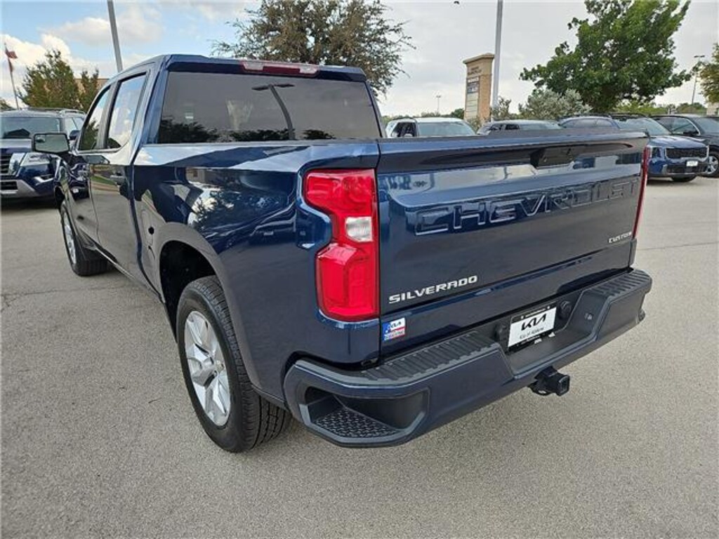 Used 2021 Chevrolet Silverado 1500 Custom 4x2 Crew Cab 5.75 ft. box 147.4 in. WB