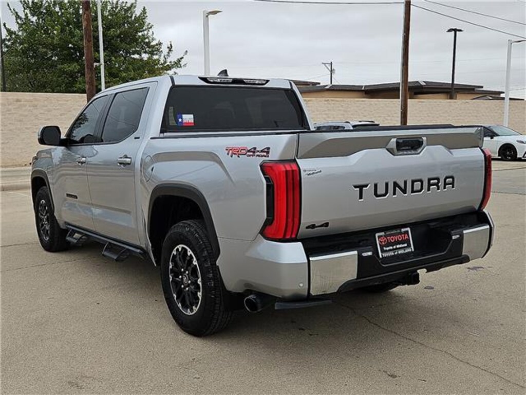 Used 2025 Toyota Tundra SR5 (A10) 4x4 CrewMax 5.5 ft. box 145.7 in. WB