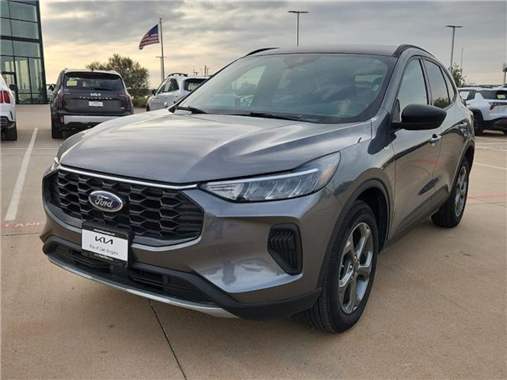 Used 2025 Ford Escape ST-Line All-Wheel Drive