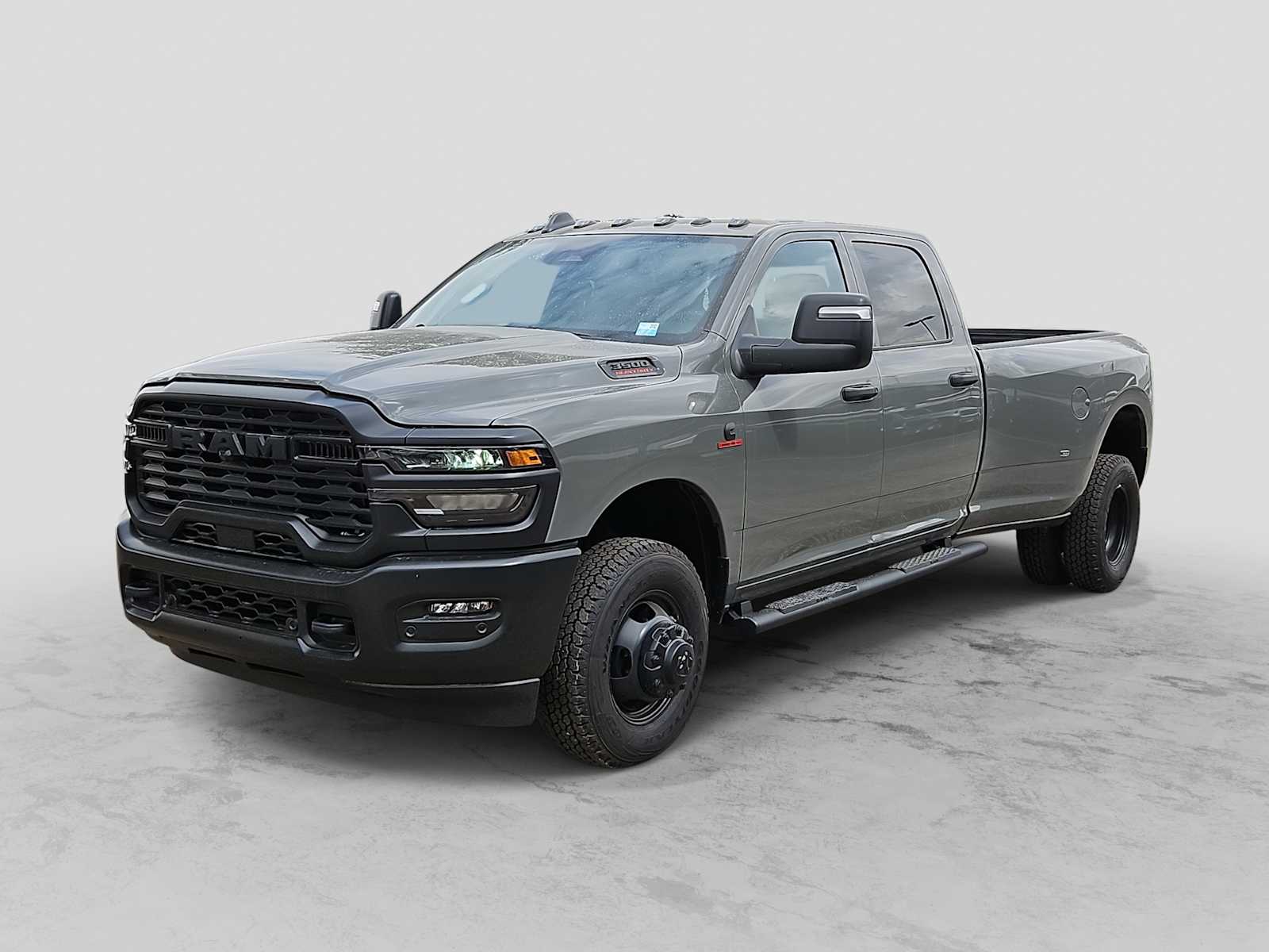 2026 Ram 3500 TRADESMAN CREW CAB 4X4 8' BOX Pickup Midland, TX