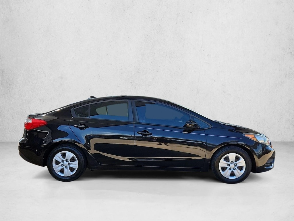 Used 2016 Kia Forte LX 4dr Car