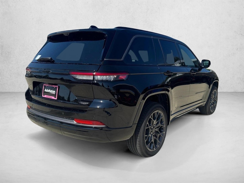 New 2027 Jeep Grand Cherokee Summit Sport Utility
