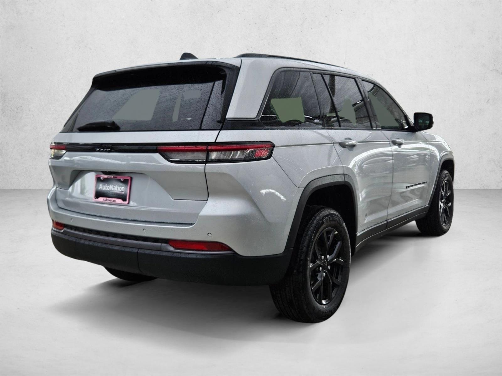 New 2026 Jeep Grand Cherokee Laredo Altitude Sport Utility