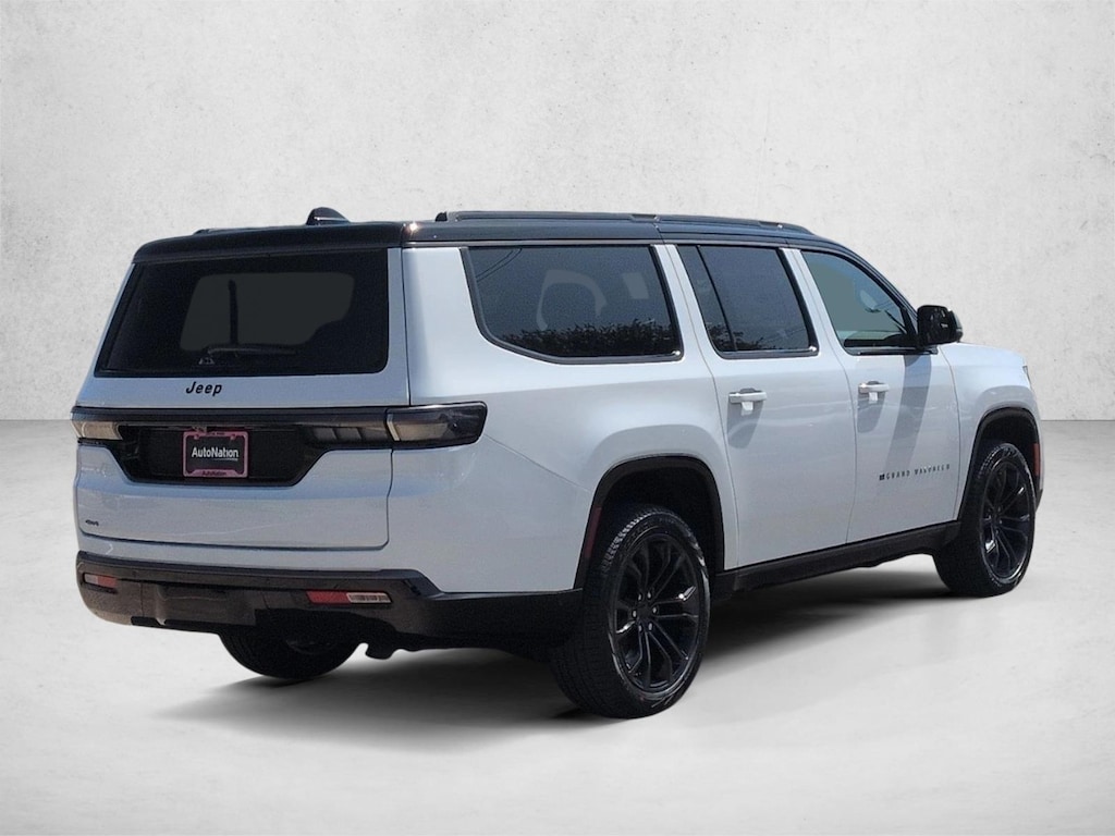 New 2026 Jeep Grand Wagoneer L Summit Reserve SUV