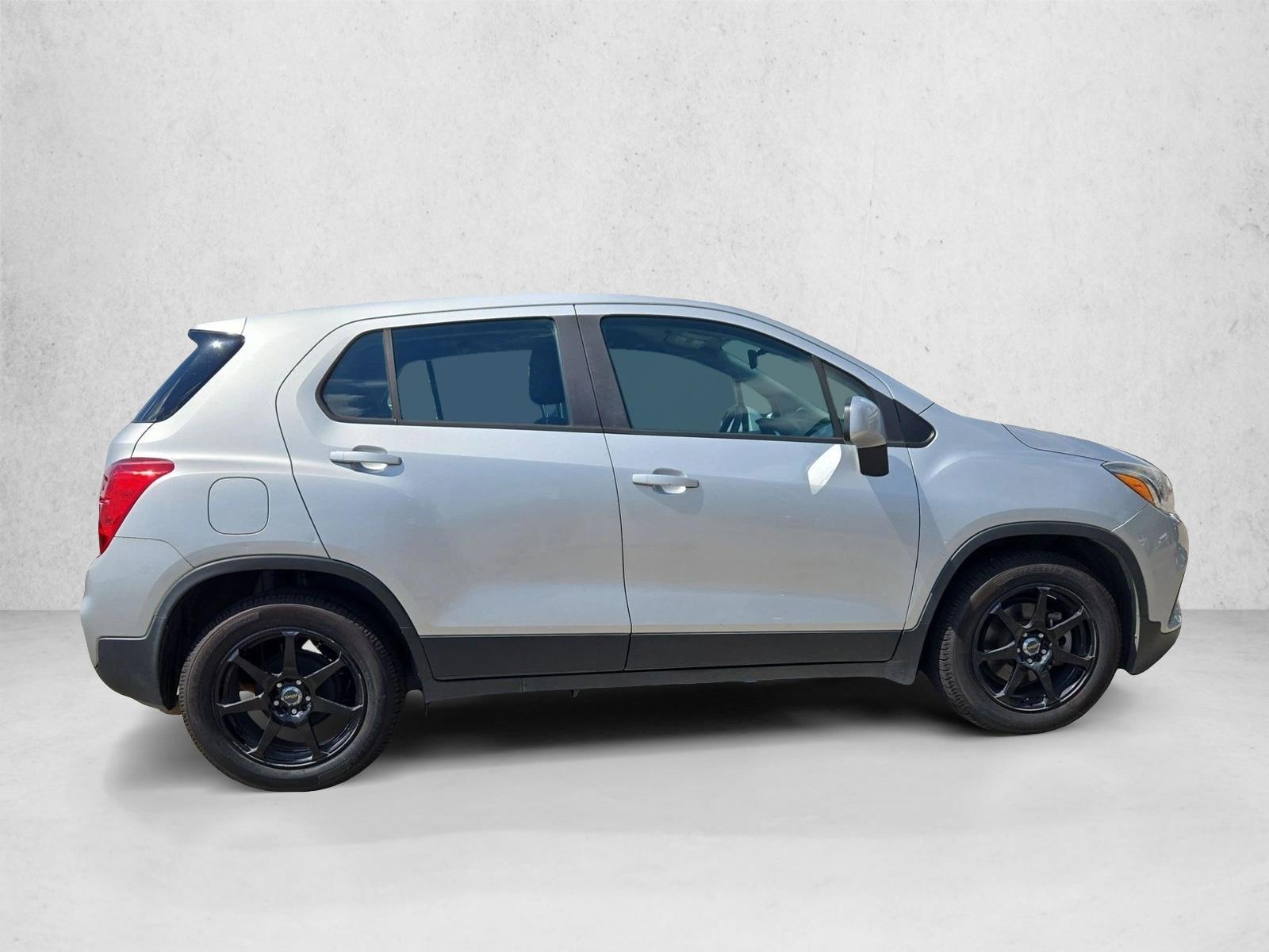 Used 2018 Chevrolet Trax LS Sport Utility