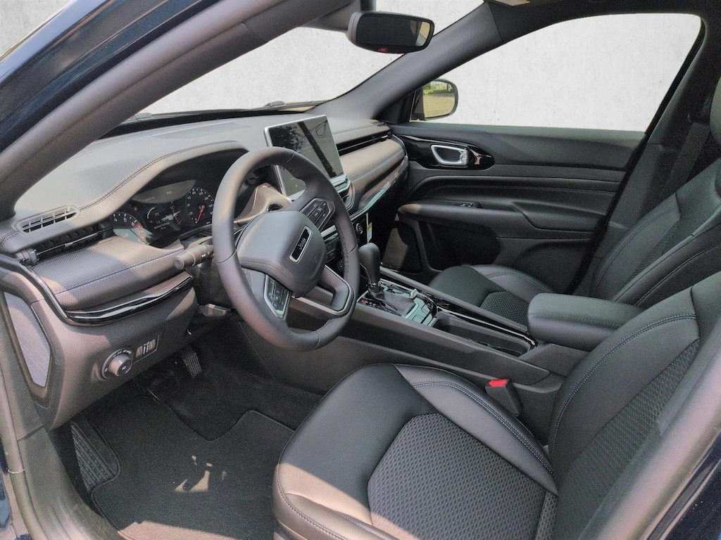 New 2026 Jeep Compass Latitude Altitude SUV