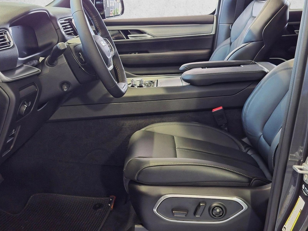 New 2026 Jeep Grand Wagoneer Upland SUV