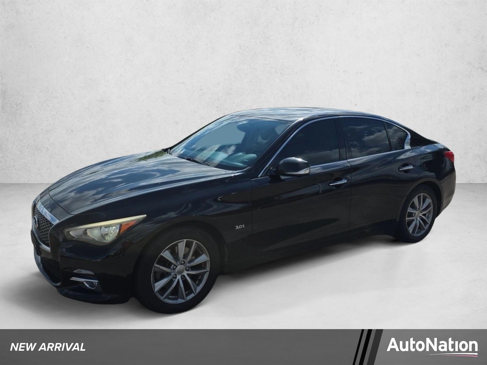 2016 INFINITI Q50