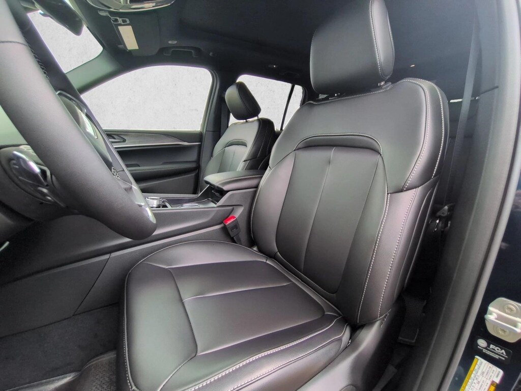 New 2026 Jeep Grand Cherokee Limited SUV