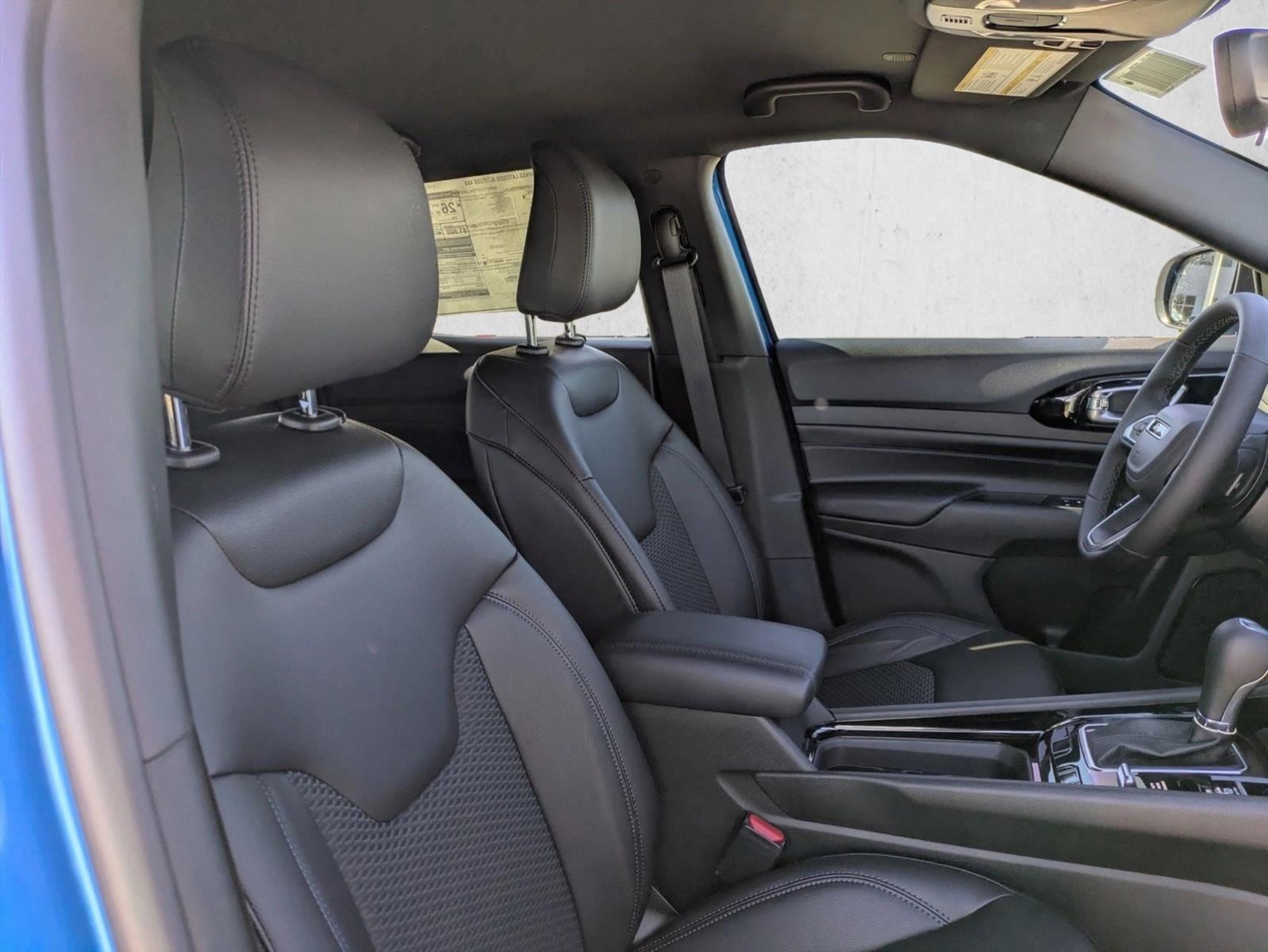 2026 Jeep Compass Latitude Altitude - Photo 14