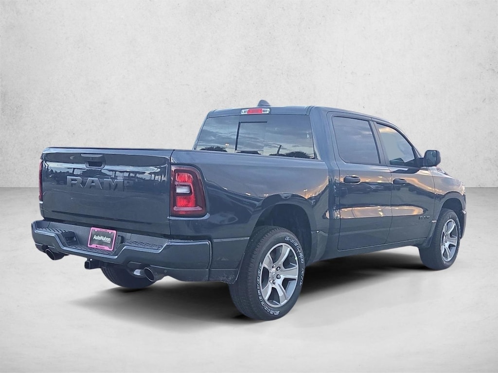 New 2026 Ram 1500 Express Truck Crew Cab