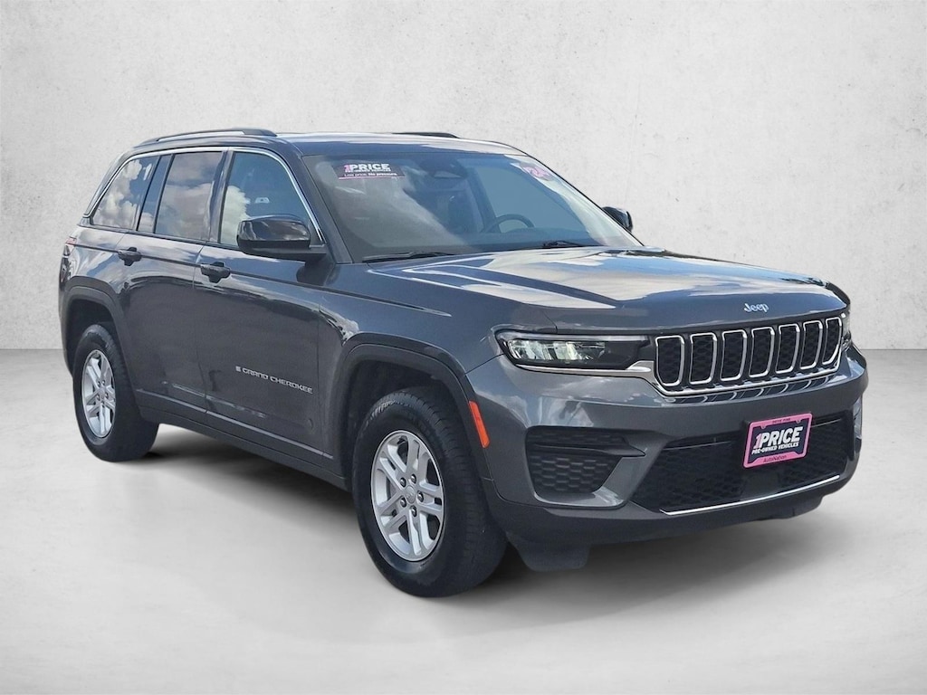 Used 2024 Jeep Grand Cherokee Laredo Sport Utility