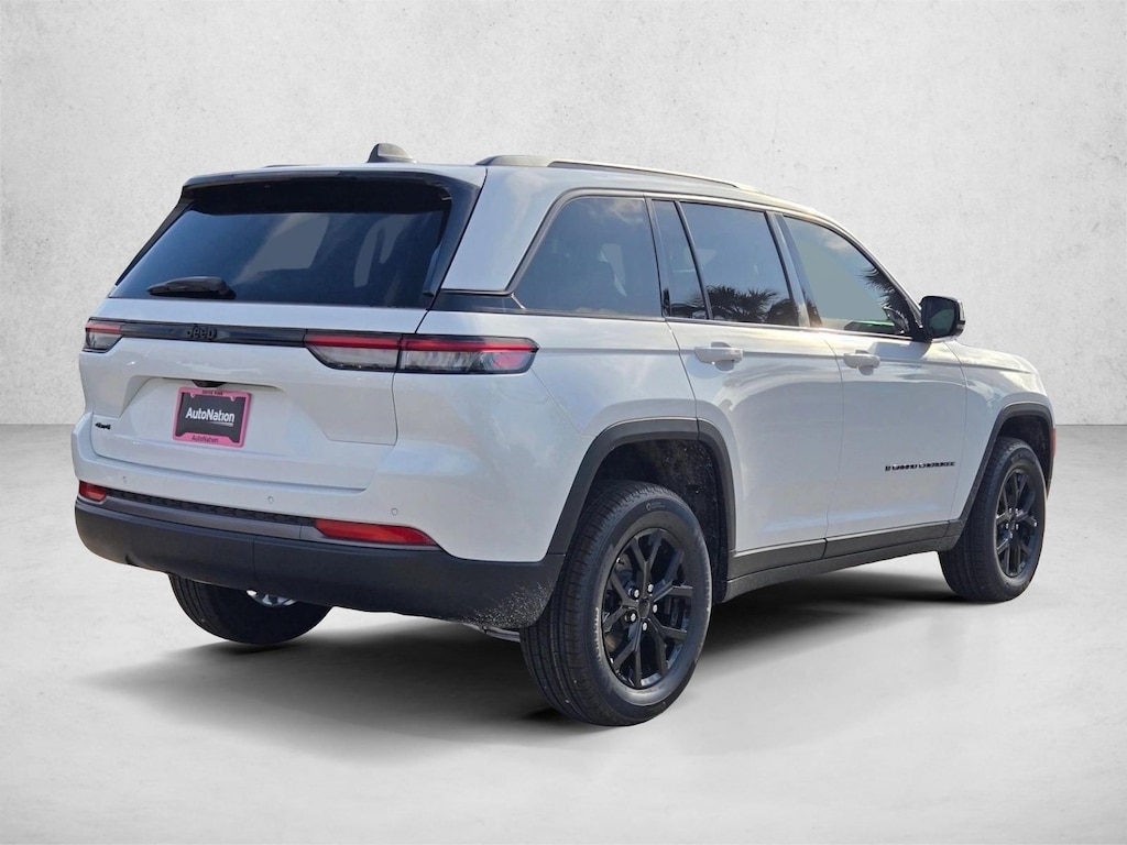 New 2026 Jeep Grand Cherokee Laredo Altitude SUV