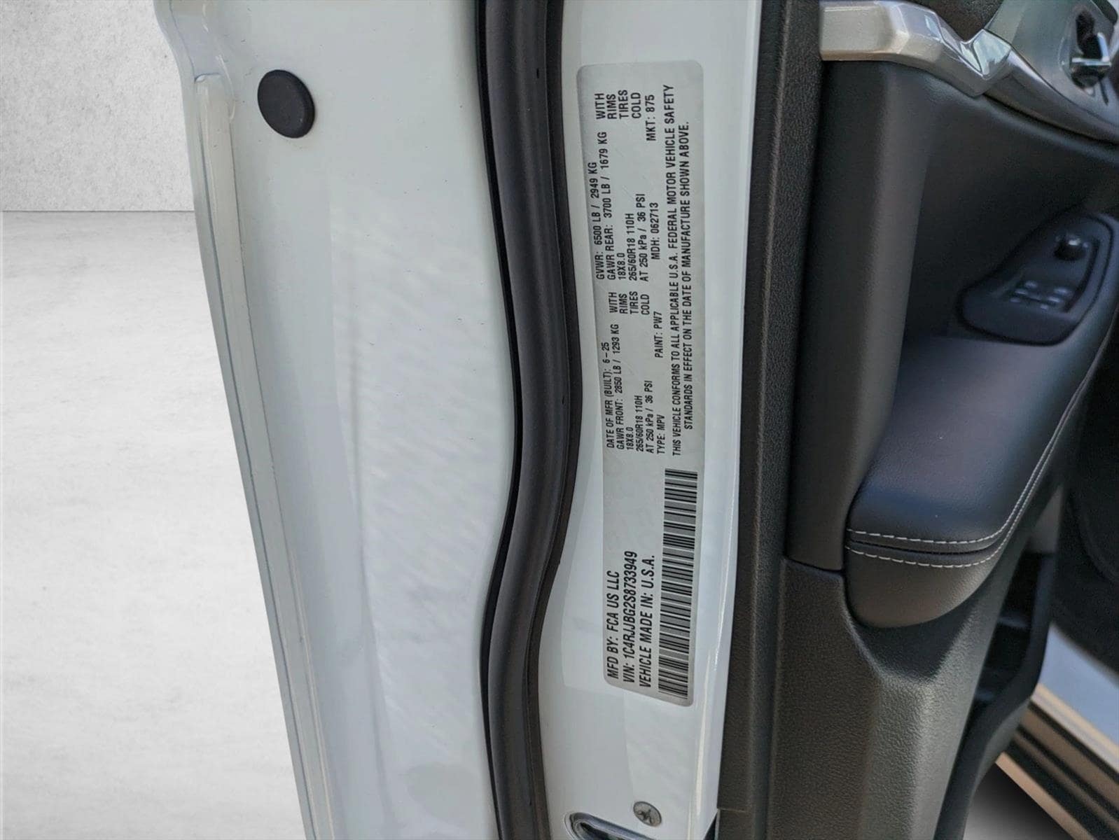 2025 Jeep Grand Cherokee L Limited - Photo 17