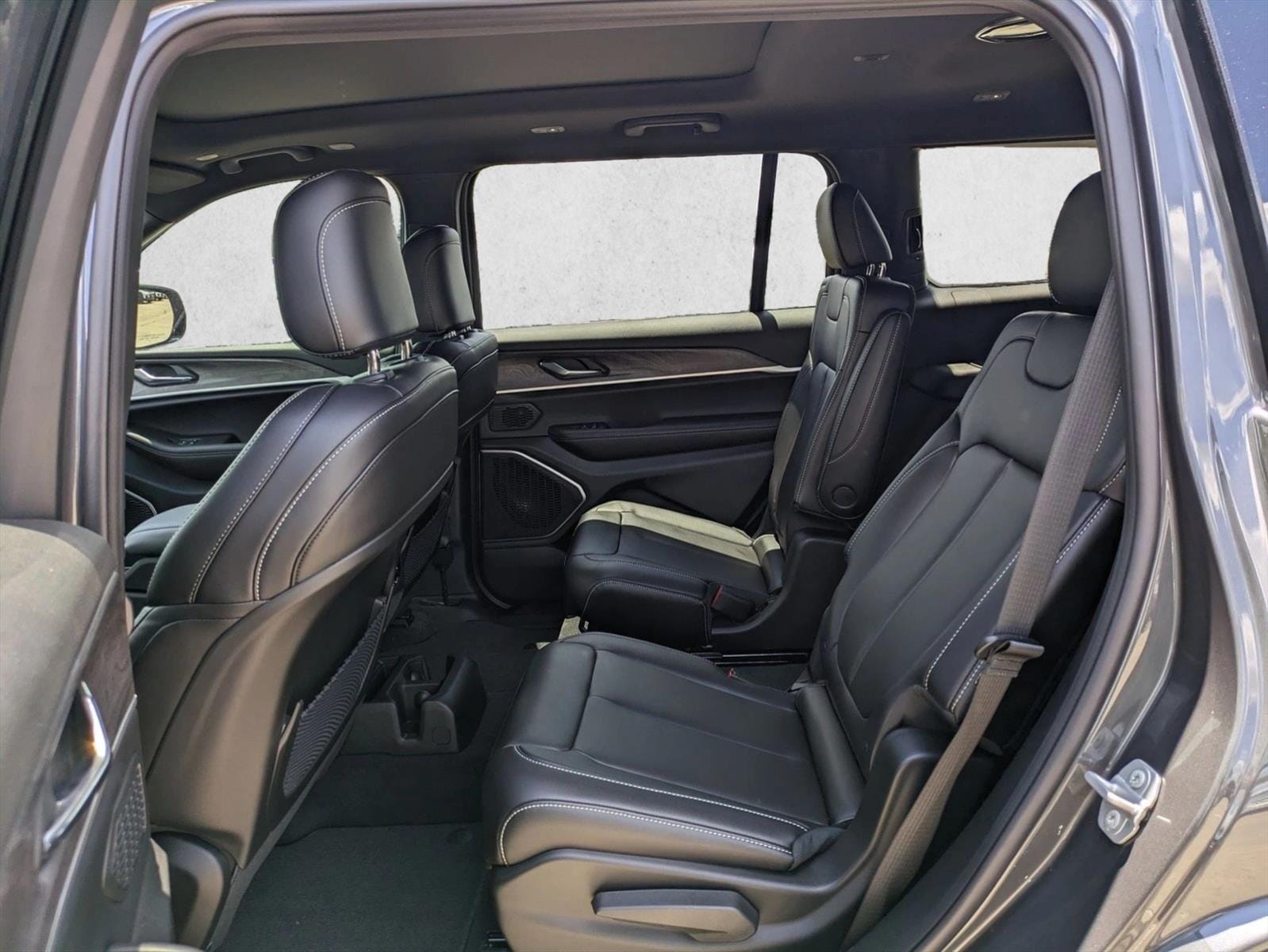 2025 Jeep Grand Cherokee L Limited - Photo 14