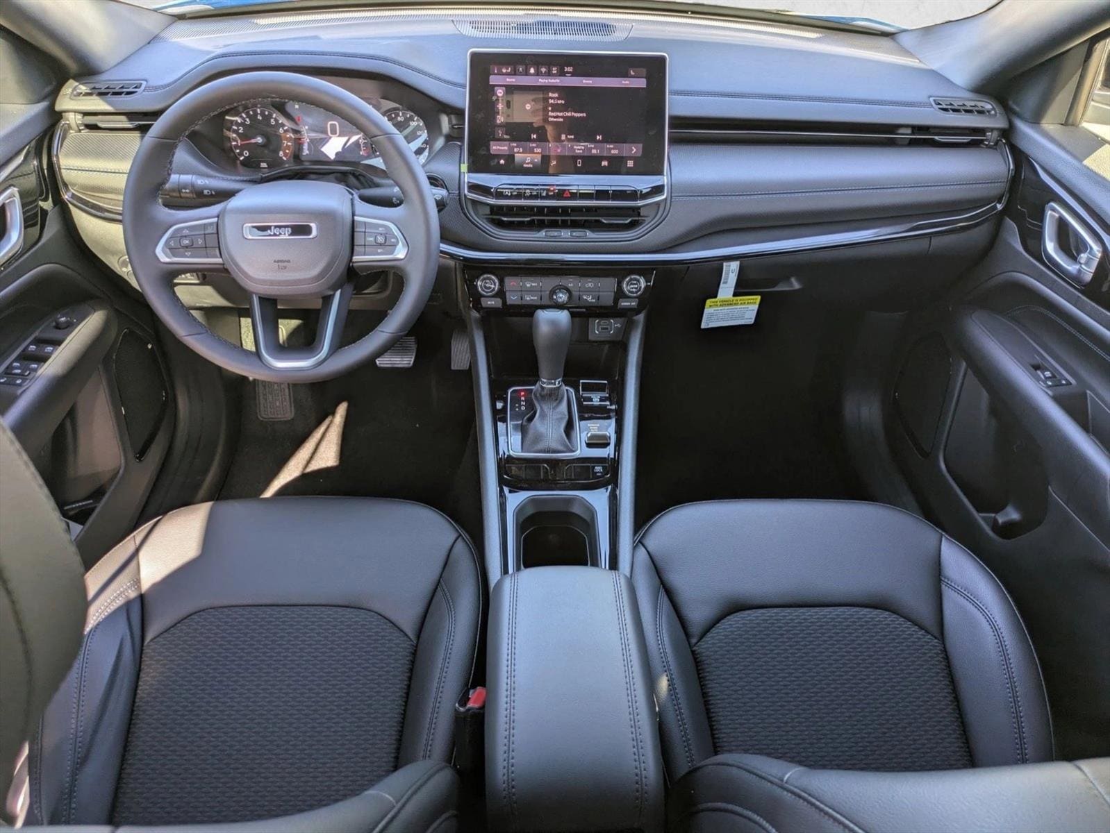 2026 Jeep Compass Latitude Altitude - Photo 13