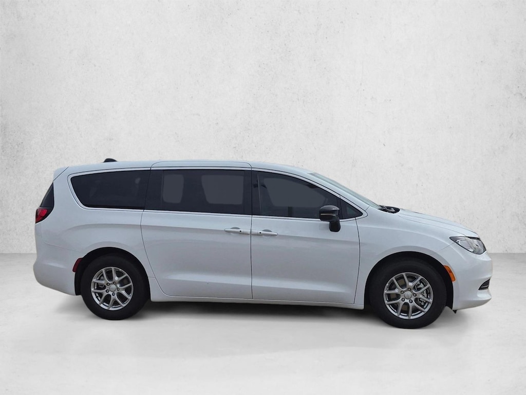 New 2027 Chrysler Pacifica LX Van Passenger Van