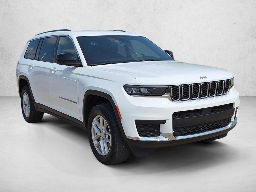 Used 2024 Jeep Grand Cherokee L Laredo Sport Utility