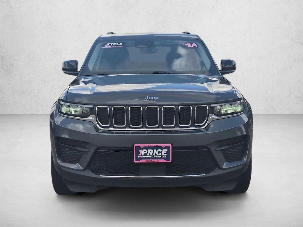 Used 2024 Jeep Grand Cherokee Laredo Sport Utility