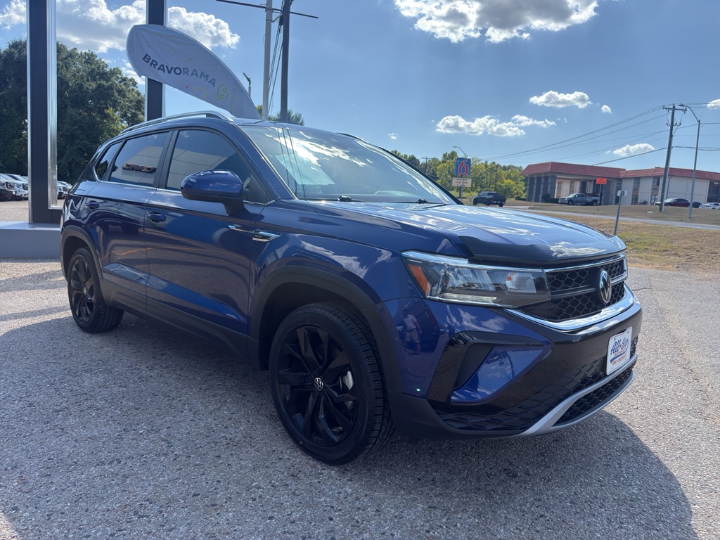 2023 Volkswagen Taos SE - Photo 13