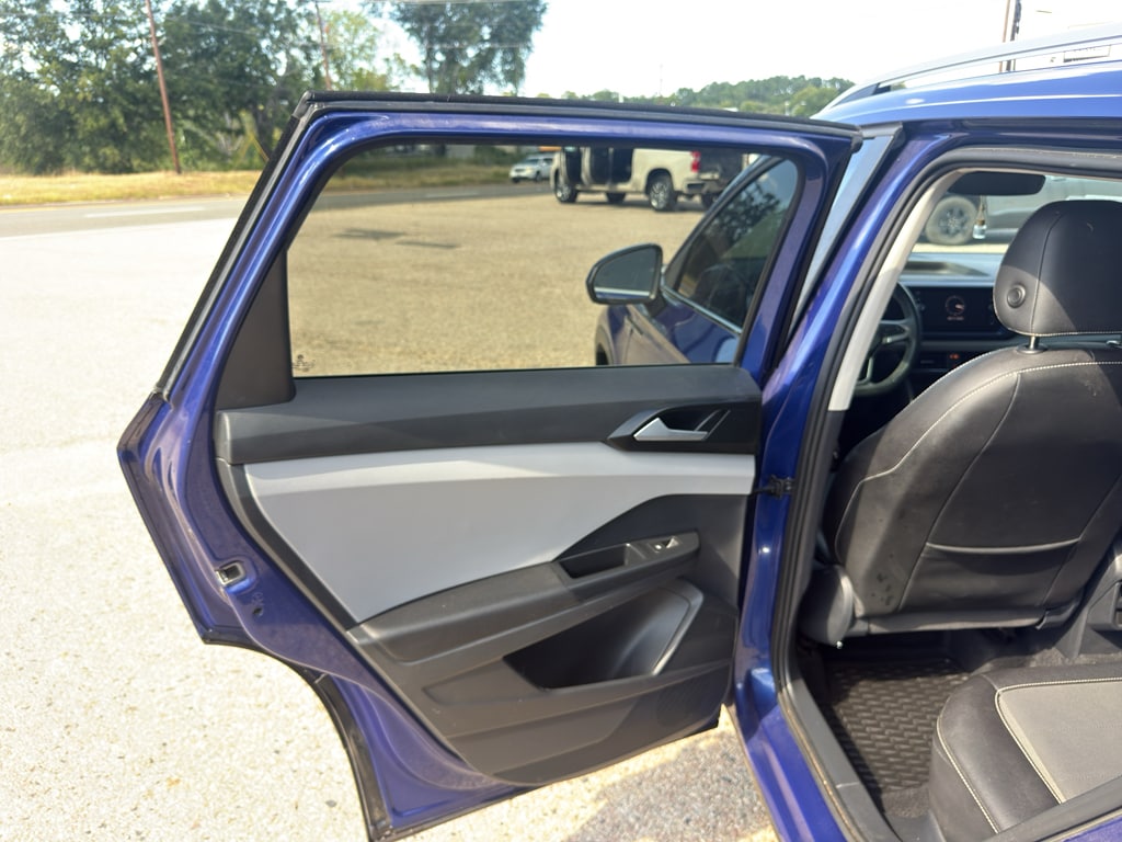 2023 Volkswagen Taos SE - Photo 27