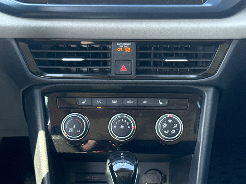 2023 Volkswagen Taos SE - Photo 30