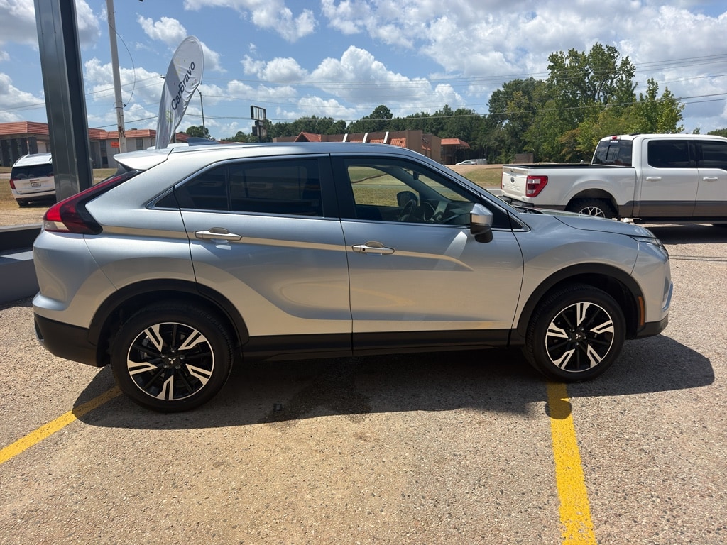 2025 Mitsubishi Eclipse Cross SE - Photo 12