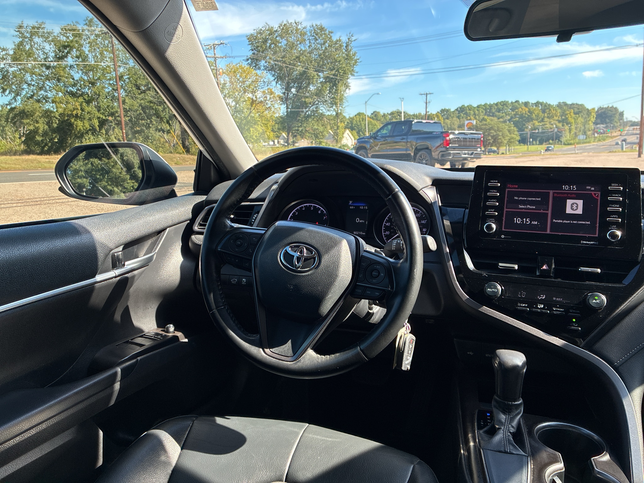 2021 Toyota Camry SE - Photo 18