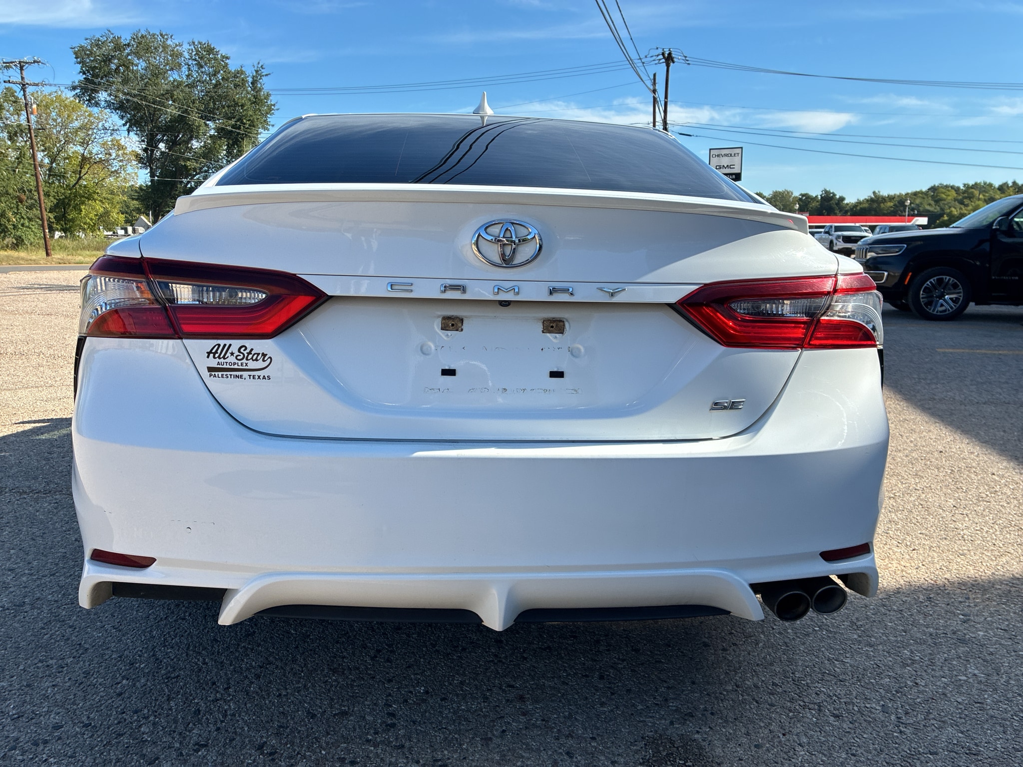 2021 Toyota Camry SE - Photo 11