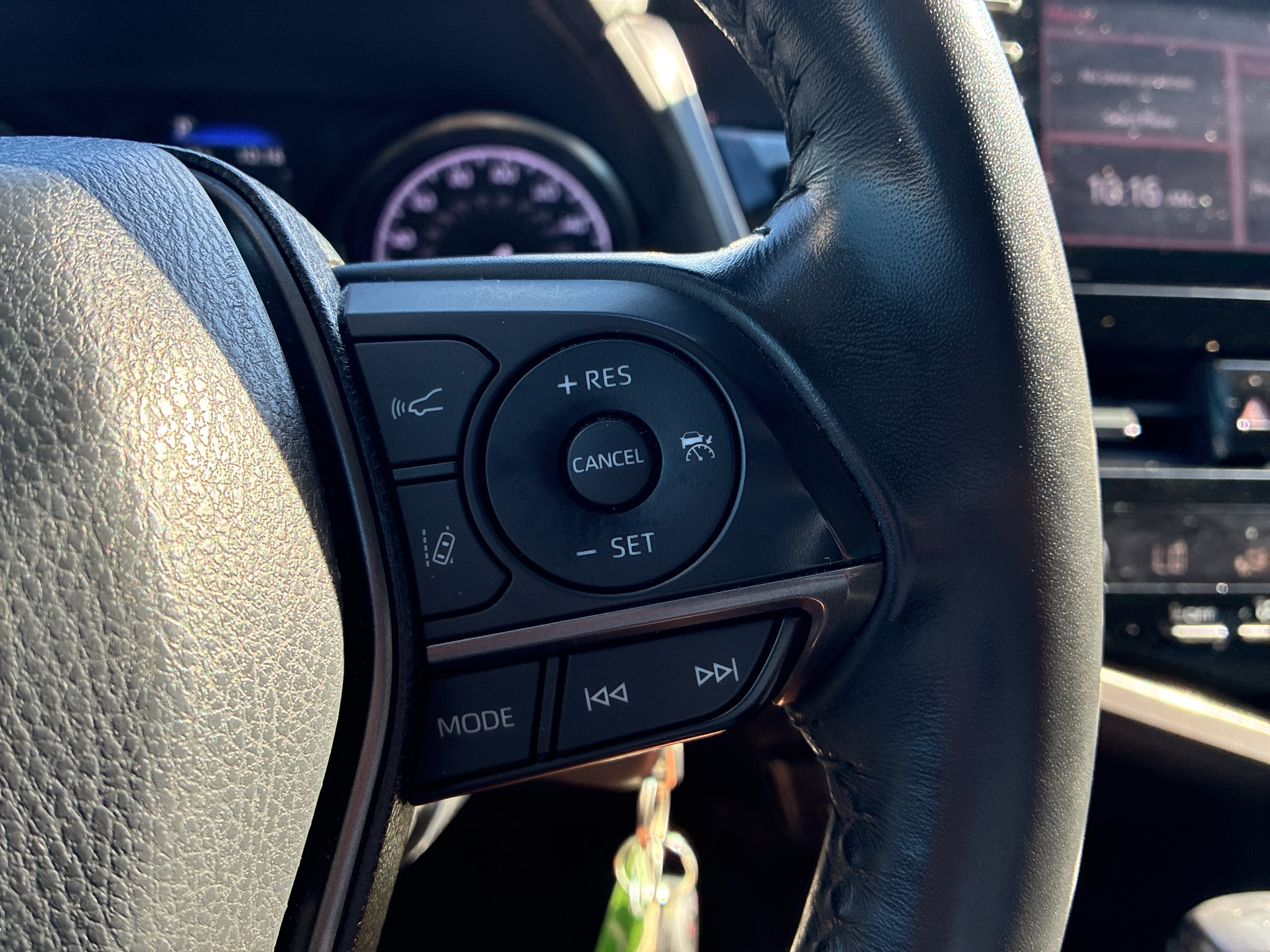 2021 Toyota Camry SE - Photo 29