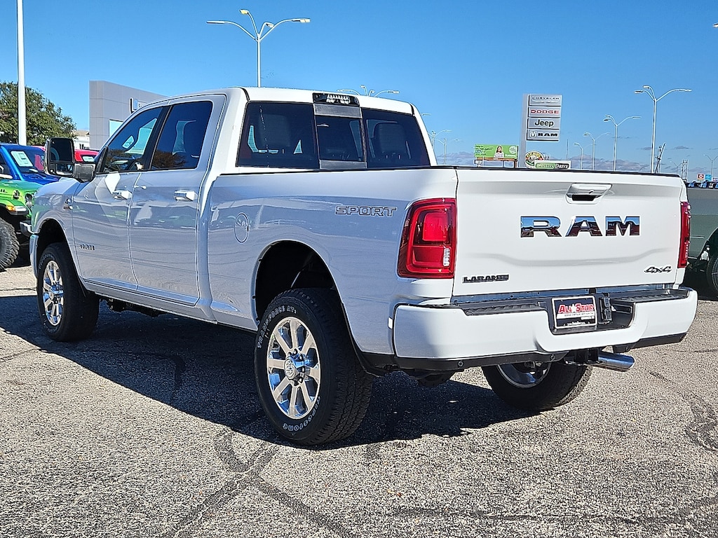 New 2026 Ram 2500 LARAMIE CREW CAB 4X4 6'4 BOX Pickup