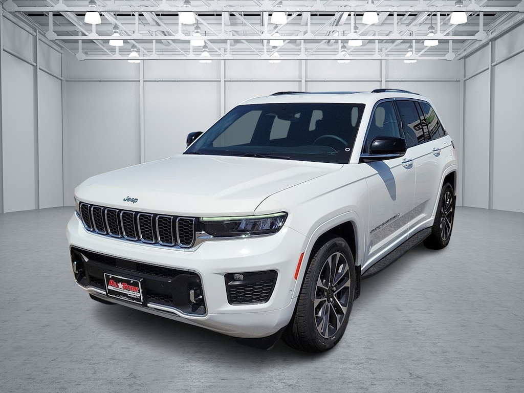 Used 2023 Jeep Grand Cherokee Overland 4x4
